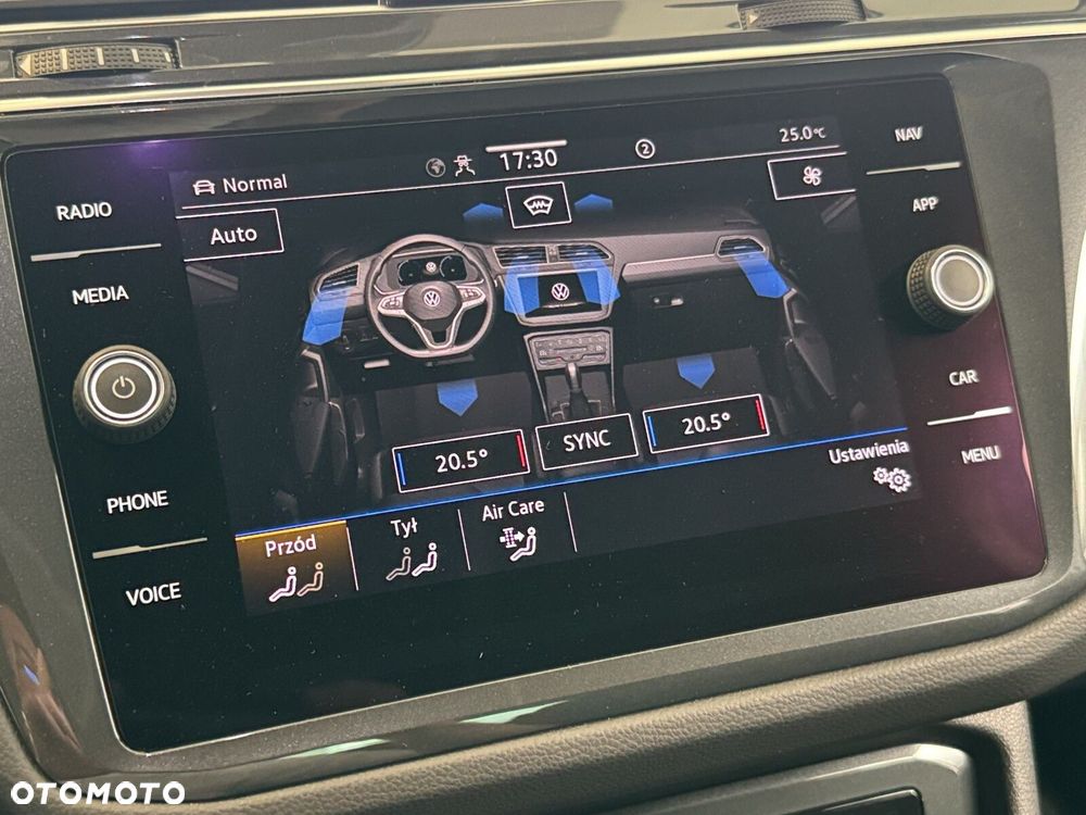 Volkswagen Tiguan - 32