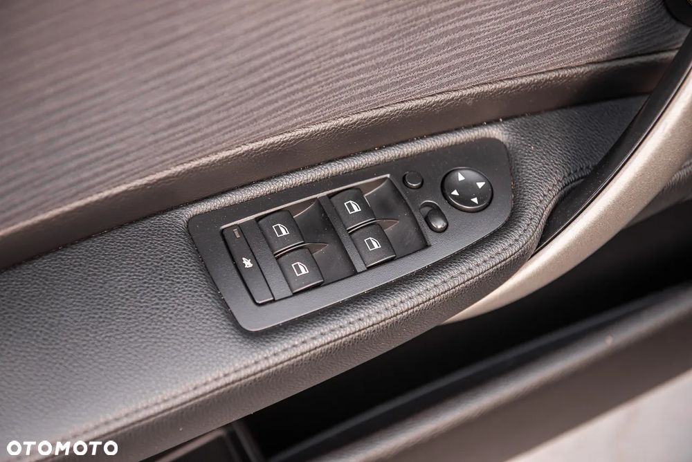 BMW Seria 1 - 16