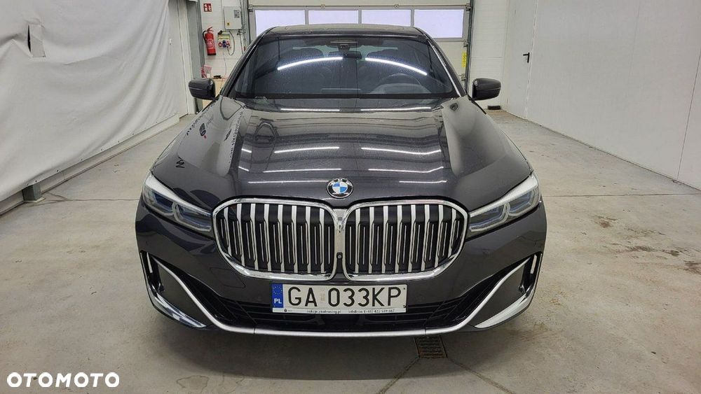 BMW Seria 7 - 2