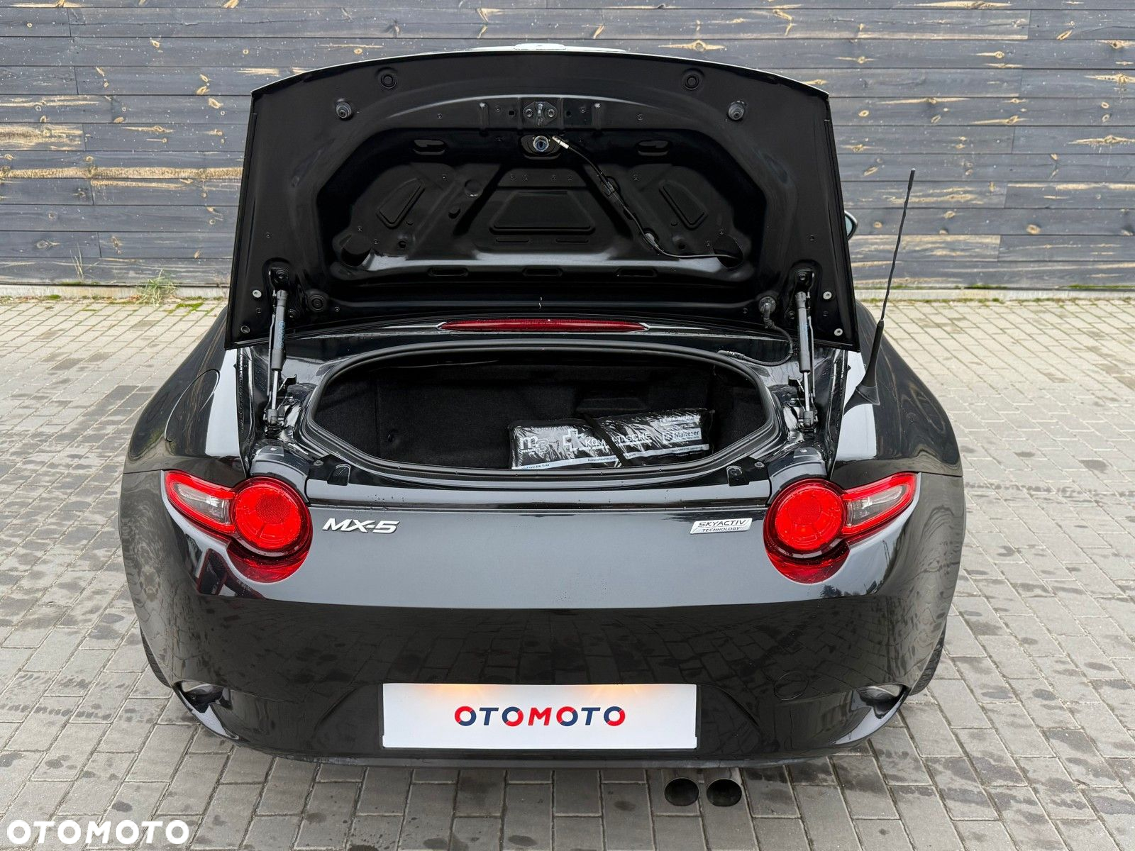 Mazda MX-5 - 23