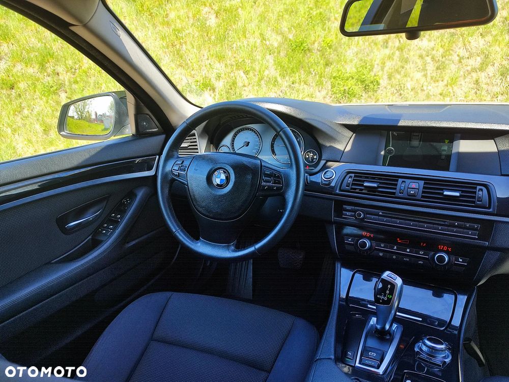 BMW Seria 5 520d - 36