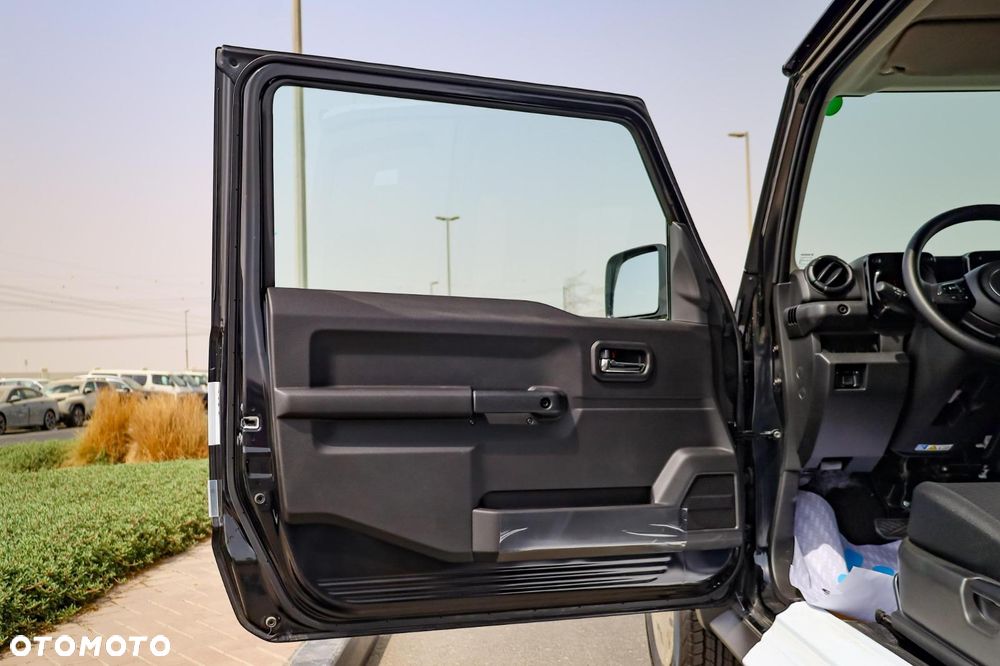 Suzuki Jimny - 26