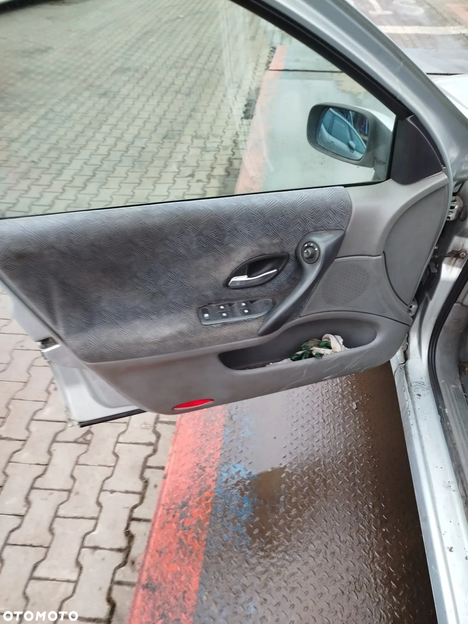 Renault Laguna 2  na części. - 4
