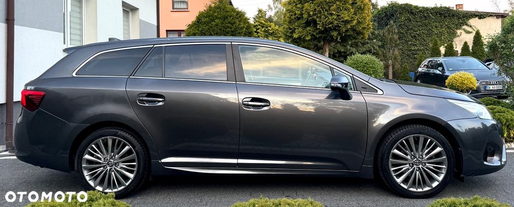 Toyota Avensis Touring Sports 1.8 Executive - 5