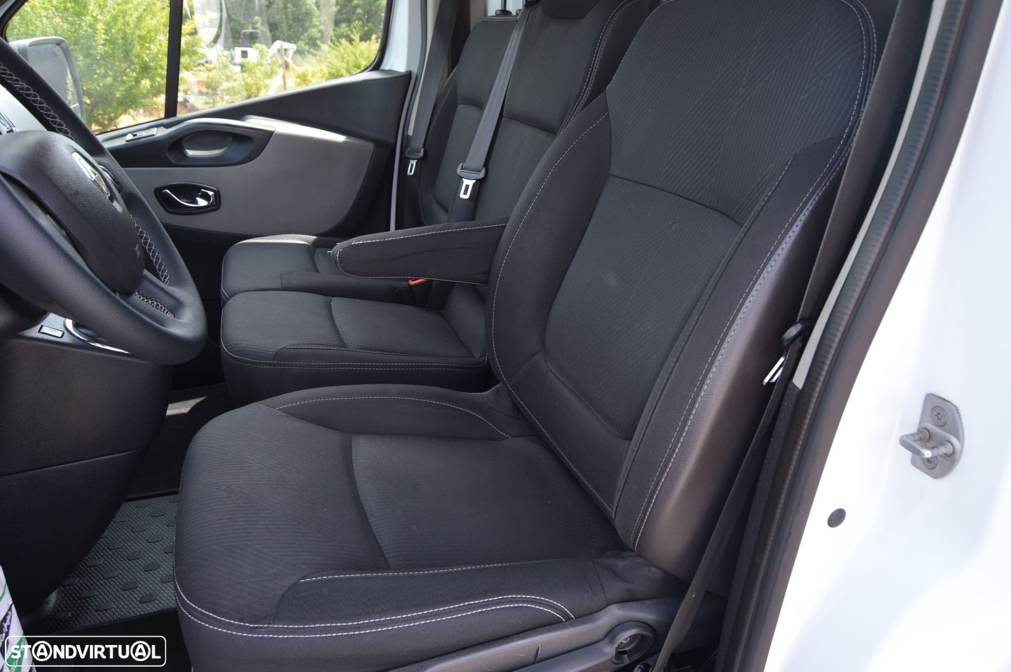 Renault Trafic Outro - 23