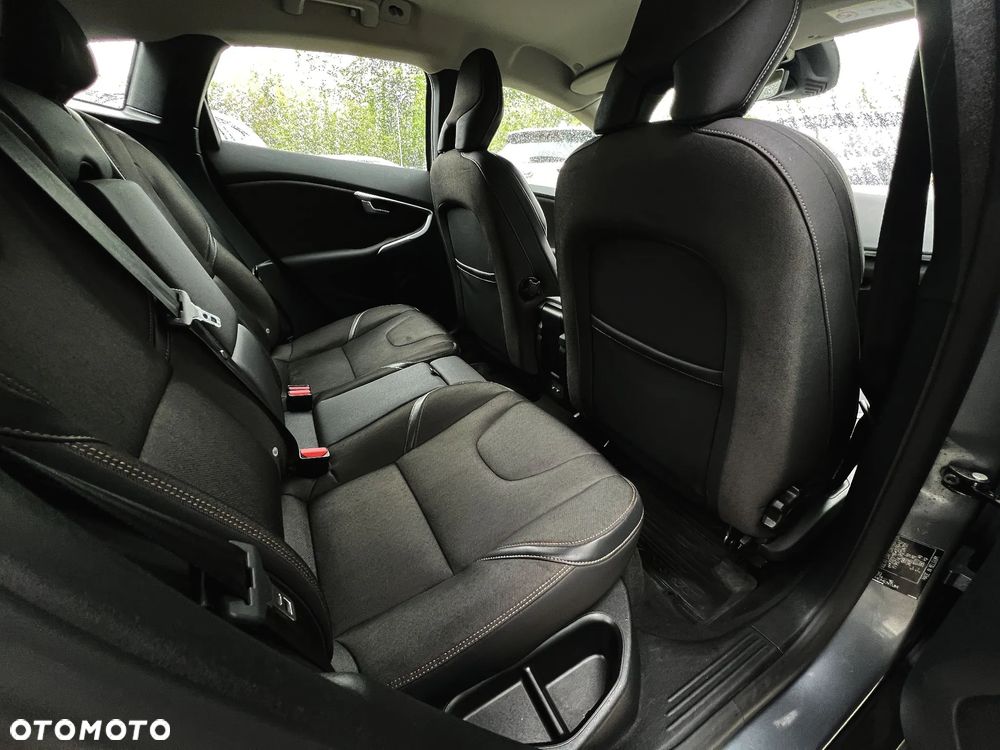 Volvo V40 Cross Country D2 Drive-E Base - 18