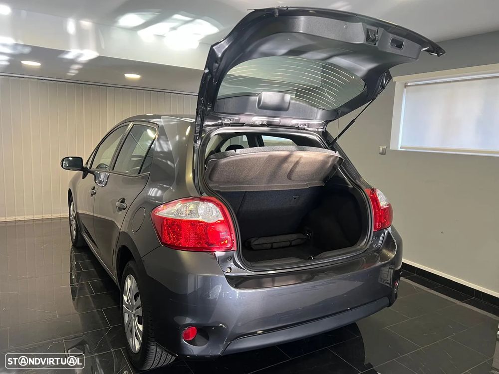 Toyota Auris 1.4 VVT-i AC - 23