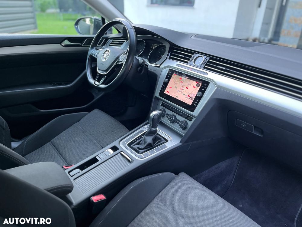 Volkswagen Passat 2.0 TDI (BlueMotion Technology) DSG Comfortline - 8