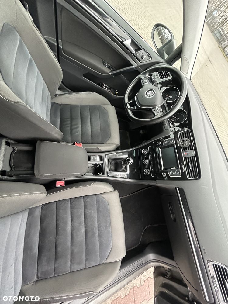 Volkswagen Golf 1.6 TDI BlueMotion Technology Trendline - 22