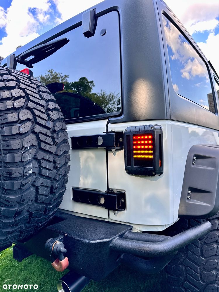 Jeep Wrangler - 15