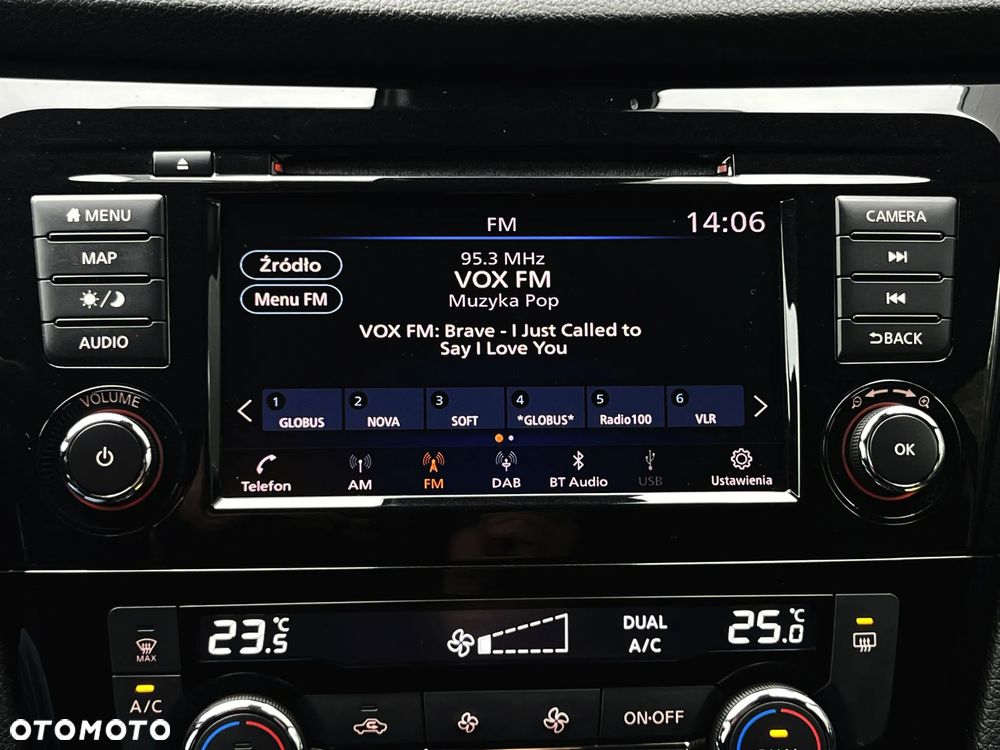 Nissan Qashqai 1.3 DIG-T N-Connecta EU6d - 27