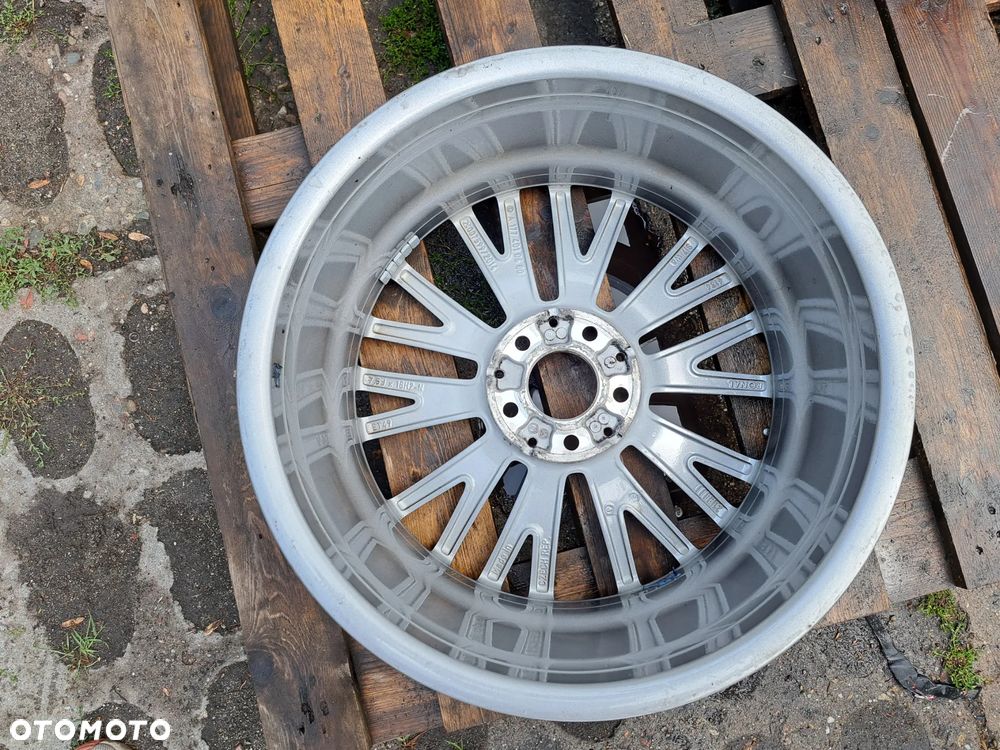 Oryg. Mercedes A-Klasa CLA 177 A177 w177 a1774010600 7.5J 18 ET49 5619 - 2