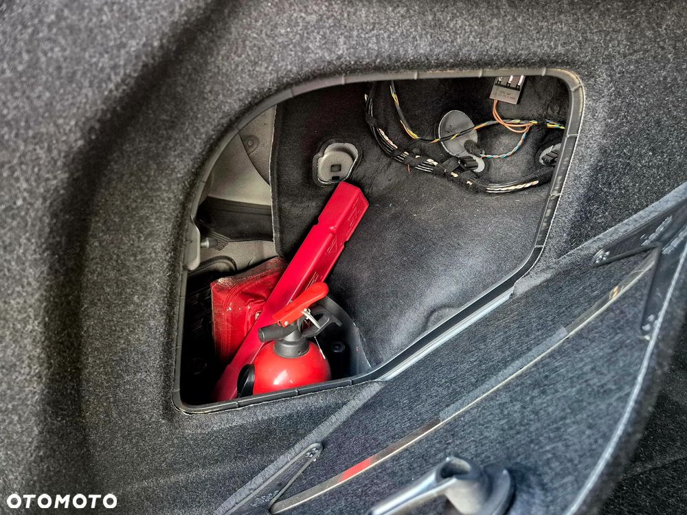 BMW Seria 1 118d Sport Line - 32