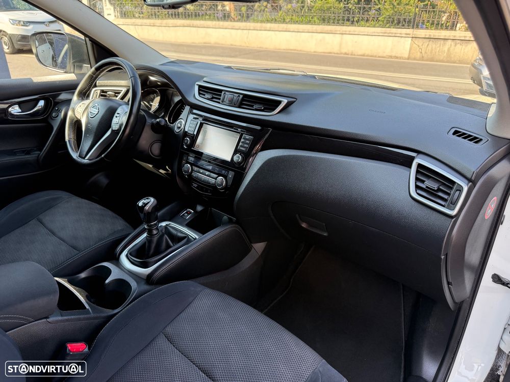 Nissan Qashqai 1.5 dCi N-Connecta 18 RS - 46