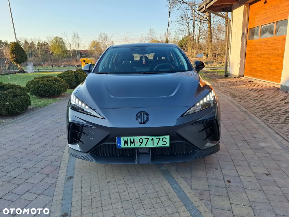 MG 4 Luxury 49 kWh - 36