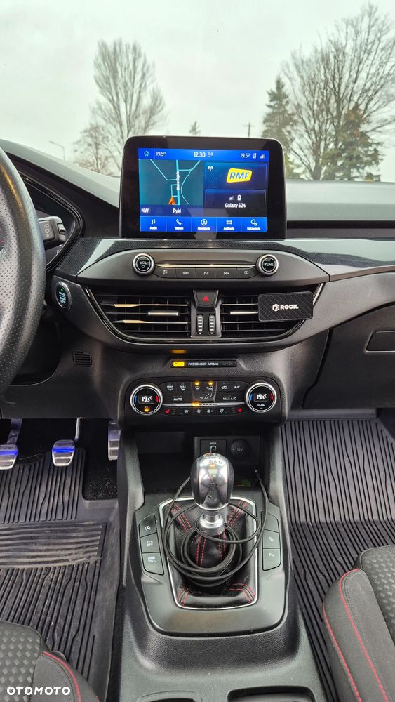 Ford Focus 2.0 EcoBlue ST-Line Business - 11