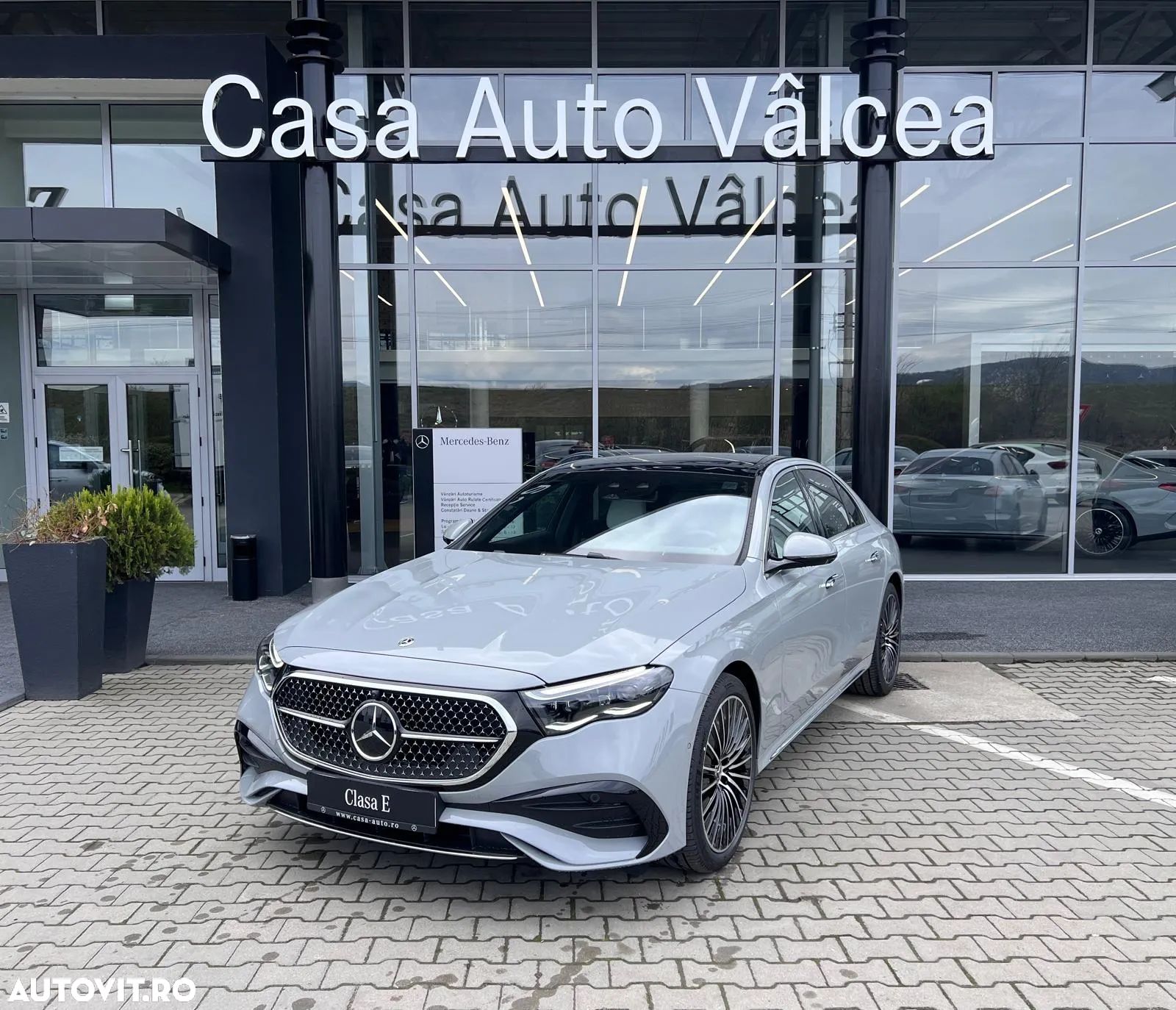 Mercedes-Benz E 220 d MHEV 4MATIC Aut. - 1