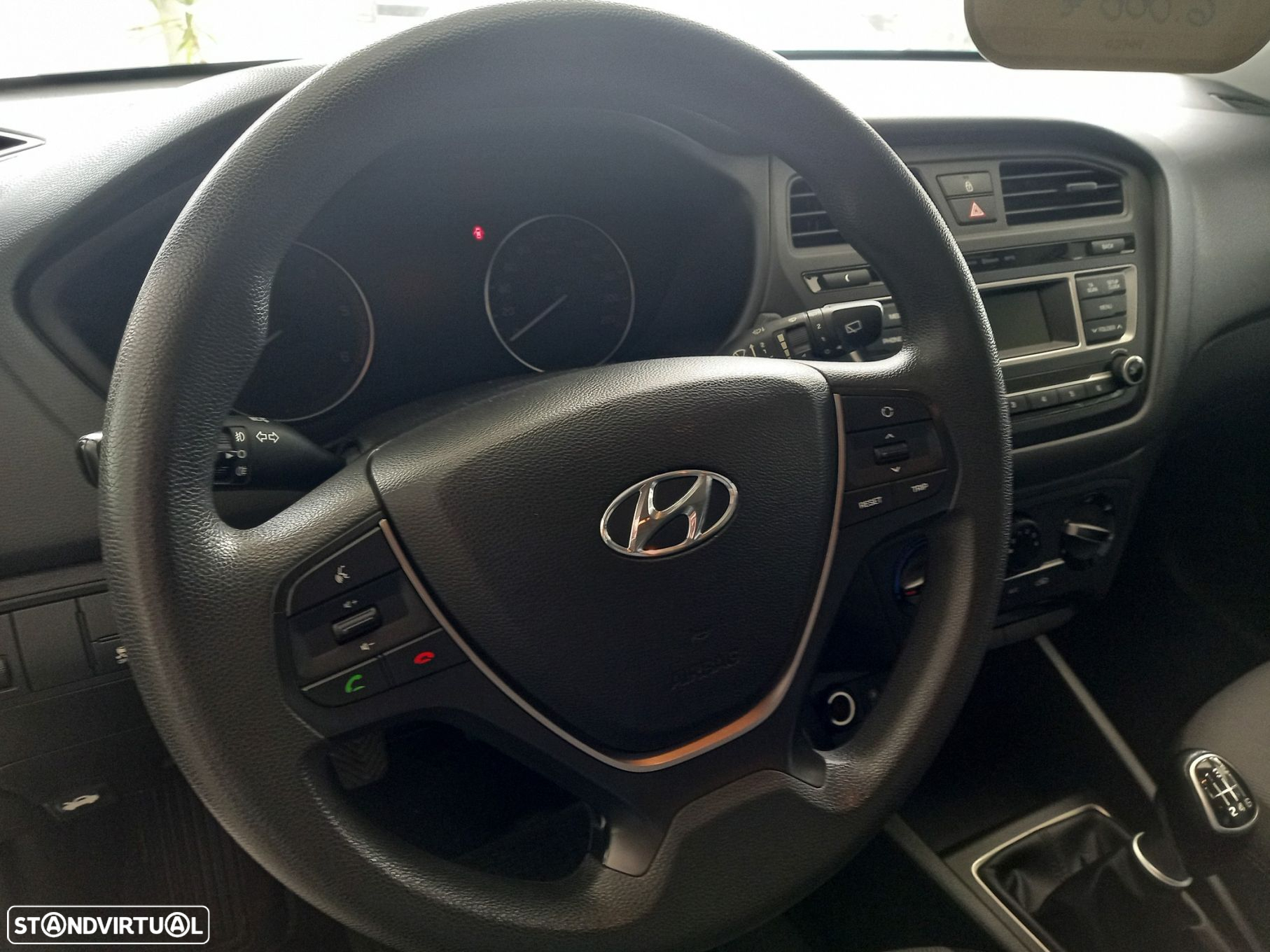 Hyundai i20 1.1 CRDi Blue Access+Bluetooth - 11