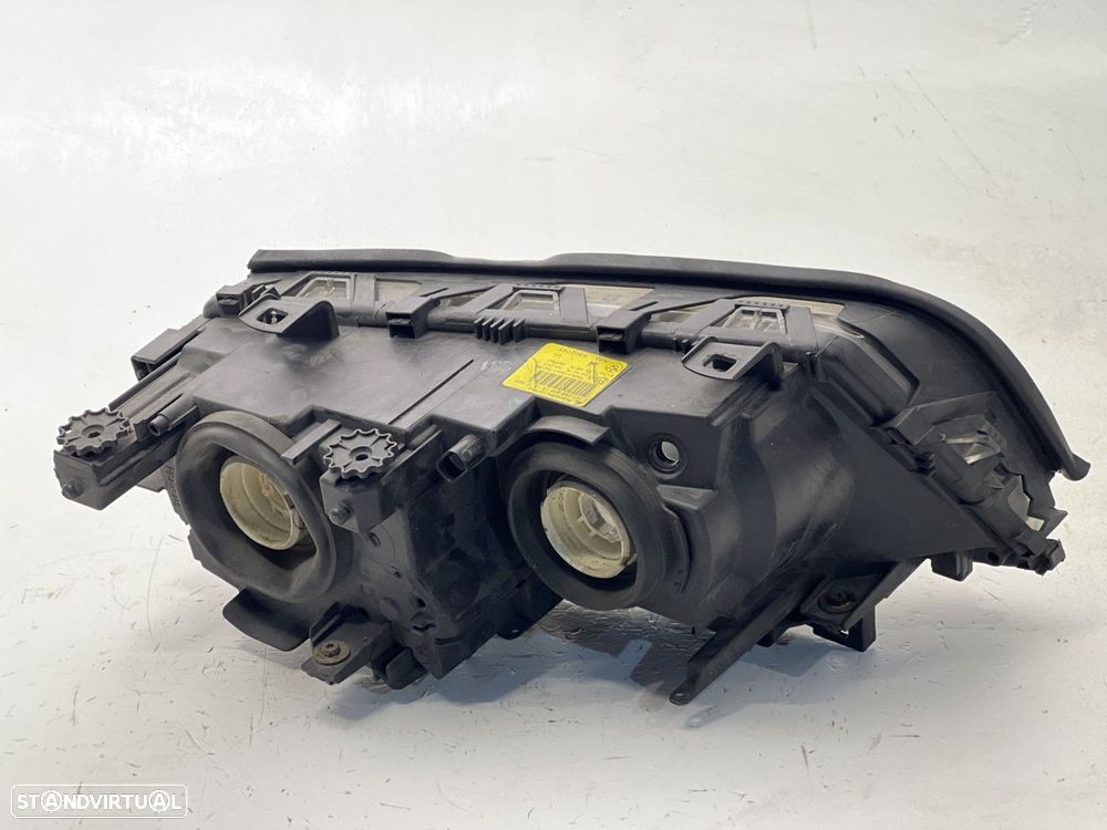 Farol normal Esq Frente BMW 3 (E46) REF. 0301089205 6902745 - 2