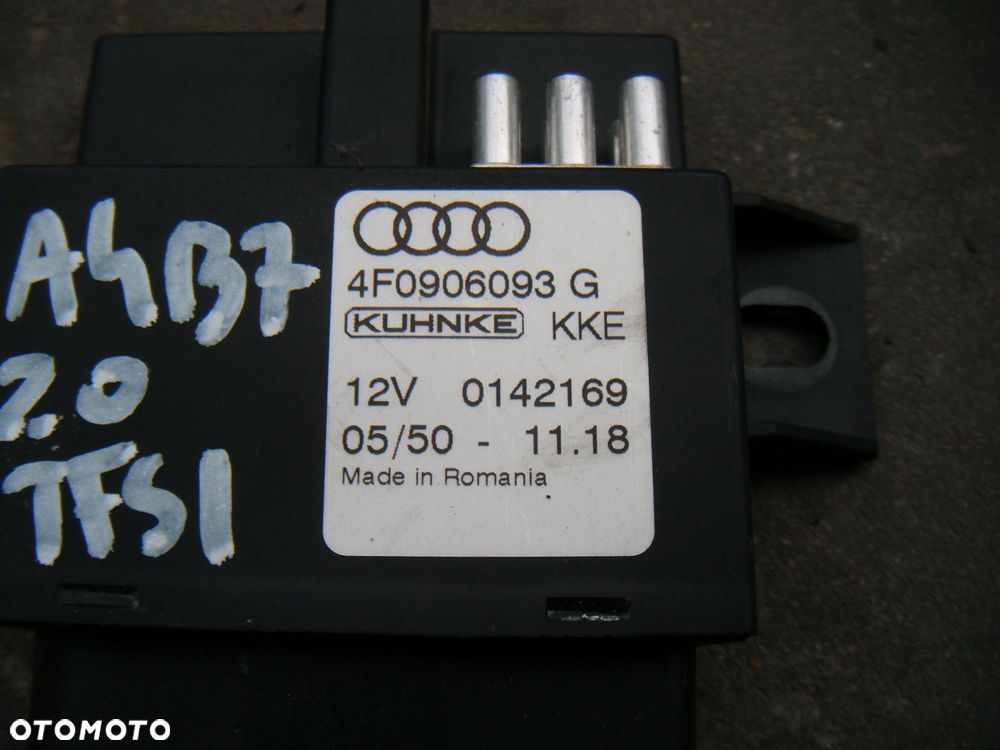 audi a4 b7 2.0 tfsi przekaźnik pompy paliwa 4f0906093g - 2