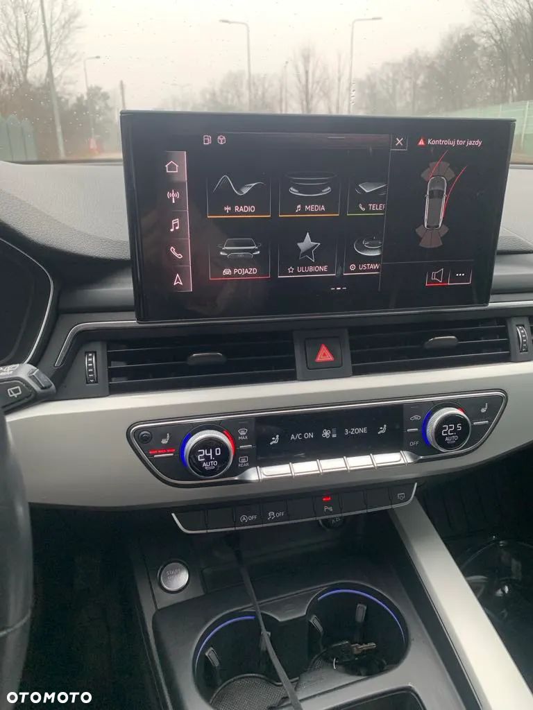 Audi A4 - 1