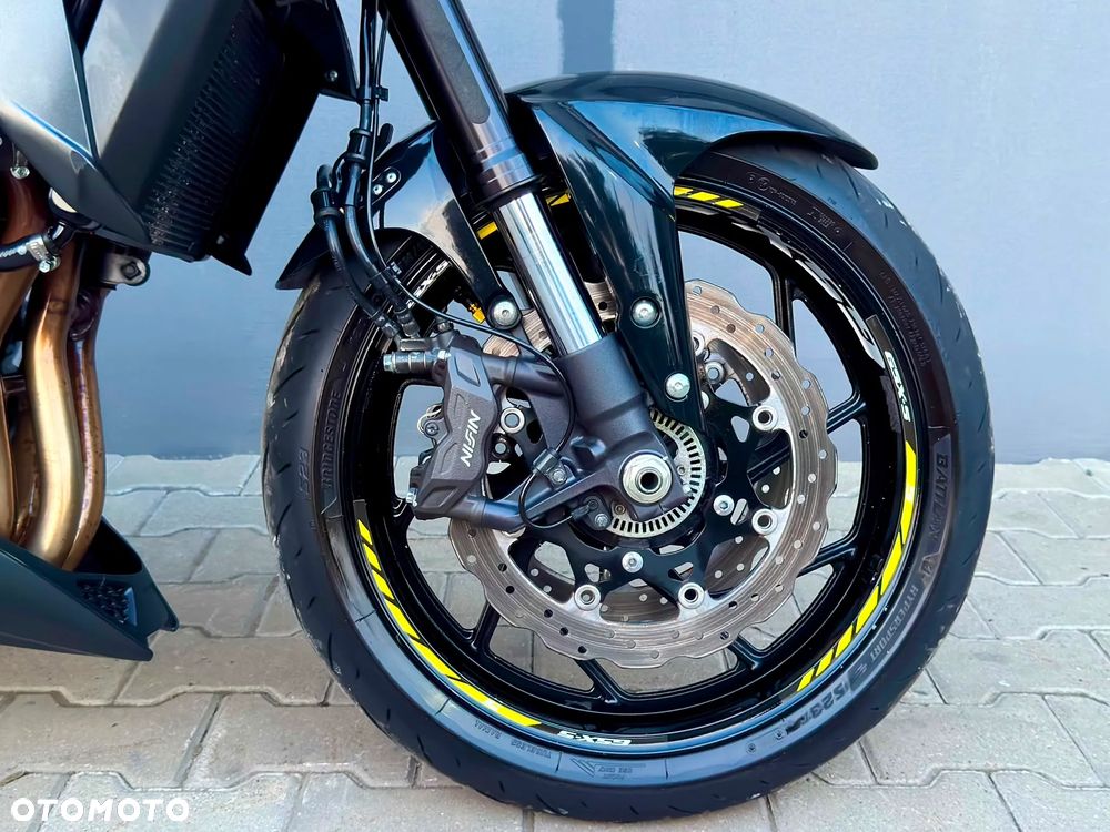 Suzuki GSX - 15