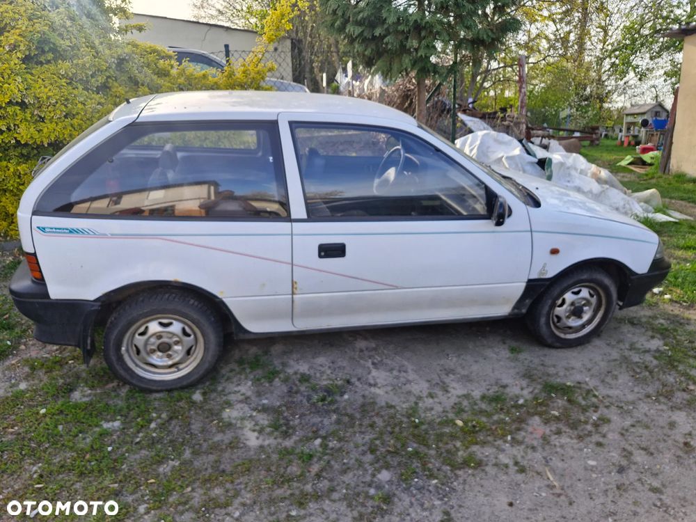 Suzuki Swift - 1