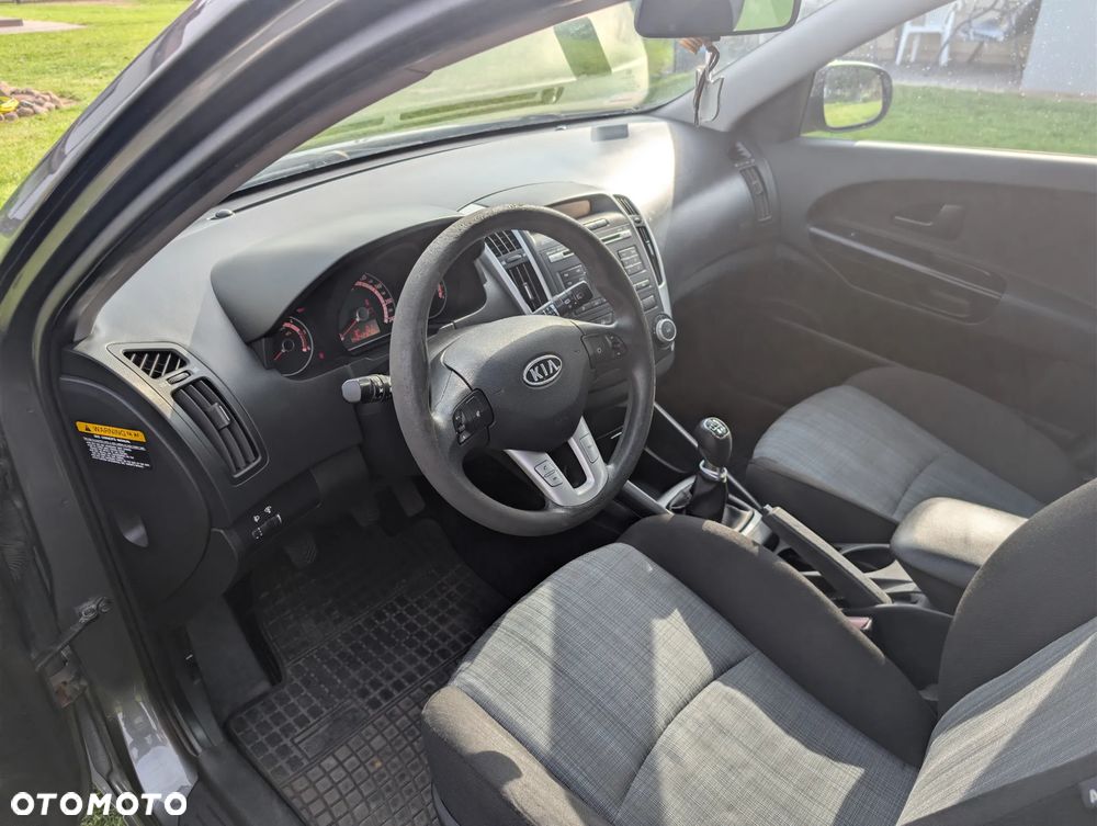 Kia Ceed 1.6 Crdi Comfort - 4