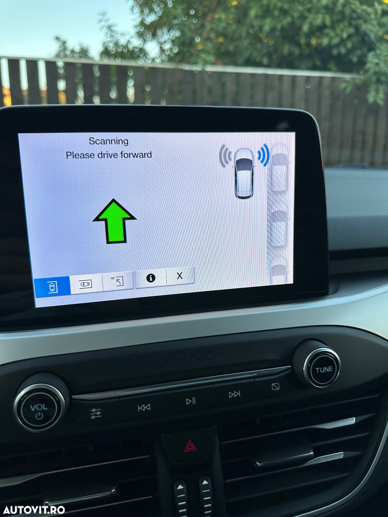 Ford Focus 2.0 EcoBlue Start-Stopp-System TITANIUM - 30