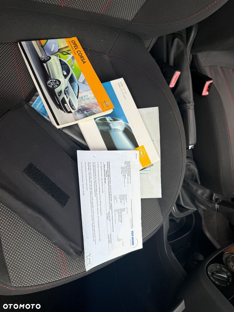 Opel Corsa 1.4 16V Color Edition - 38