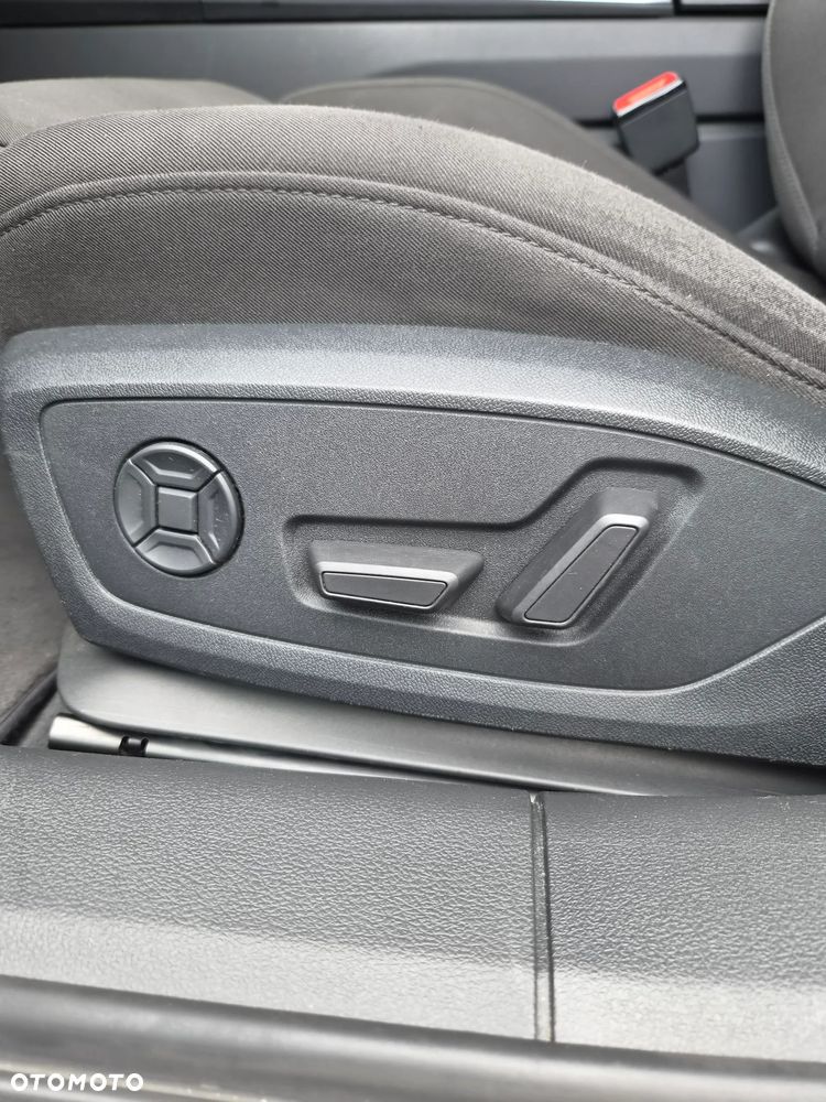 Audi A6 Avant - 25