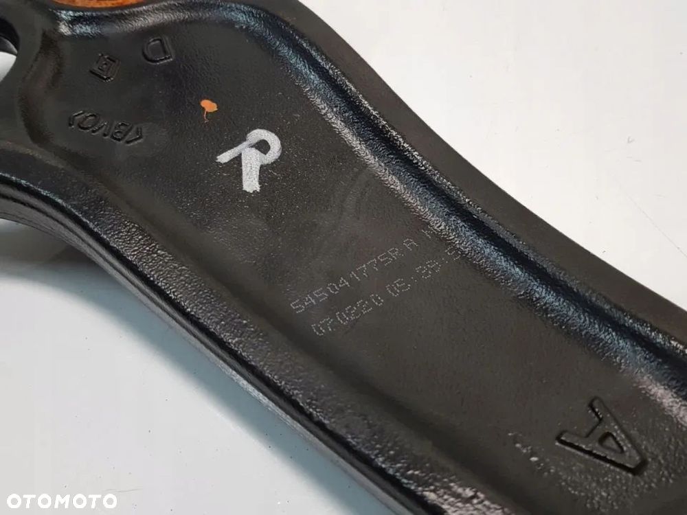 WAHACZ PRAWY 545041775R RENAULT MEGANE IV 4 - 3