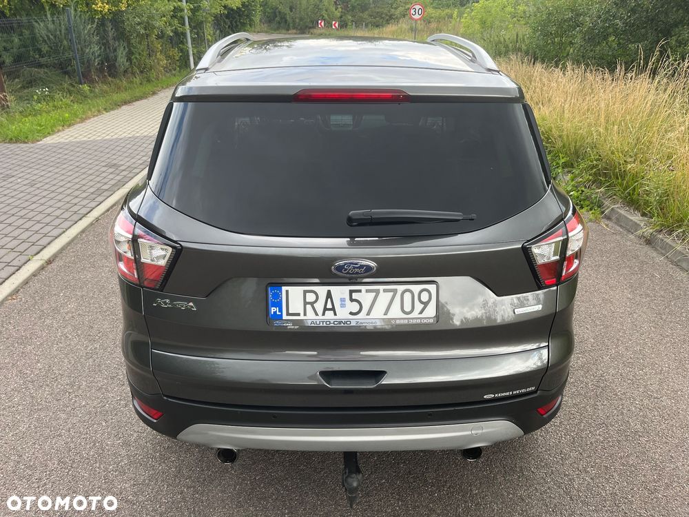 Ford Kuga - 10