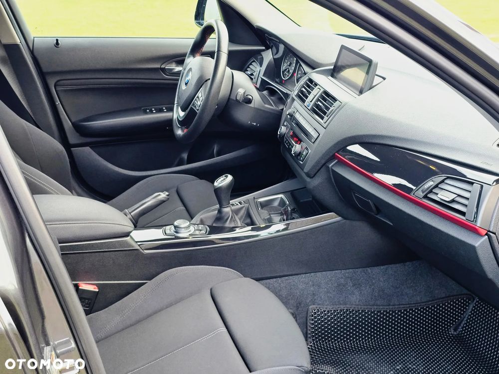 BMW Seria 1 118d Sport Line - 11