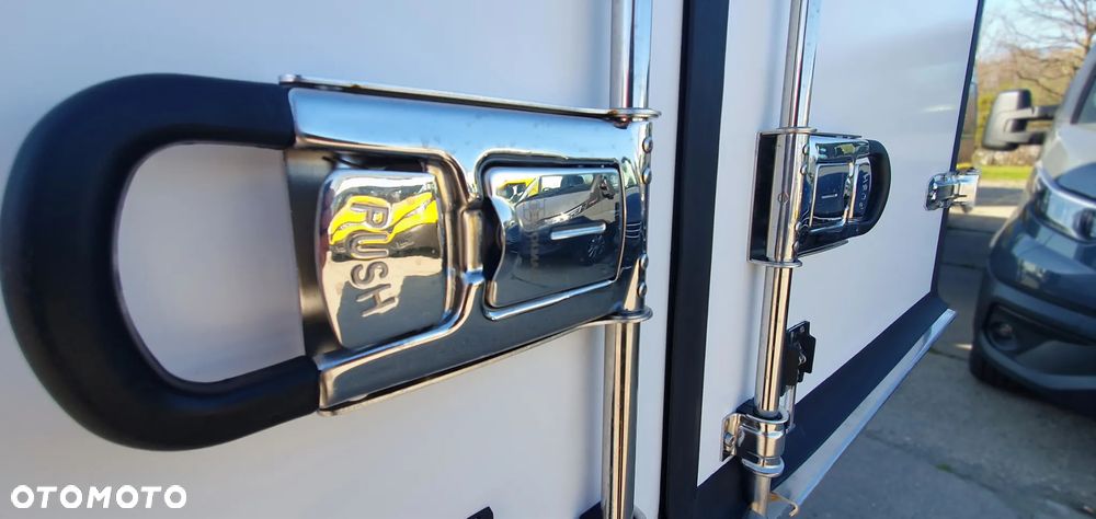 Iveco DAILY 35S18 - 20