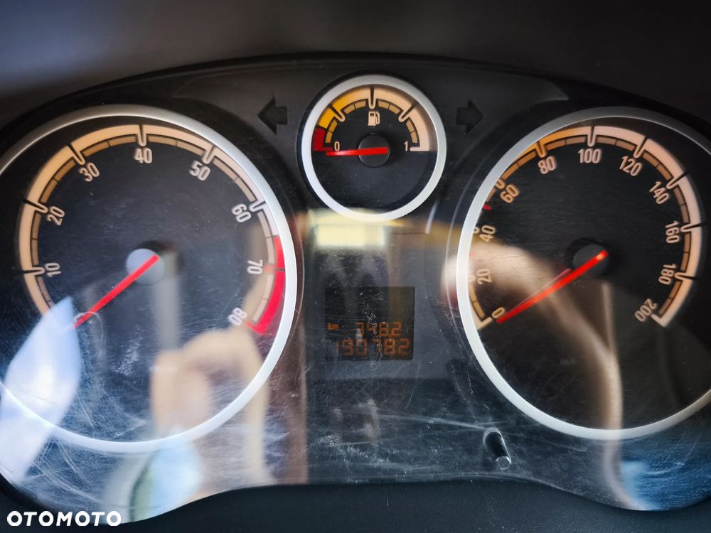 Opel Corsa 1.2 16V Graphite - 5