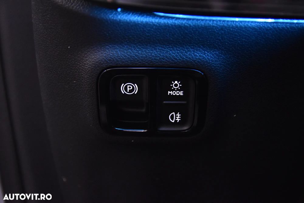 Mercedes-Benz CLA 200 4MATIC Coupe - 16