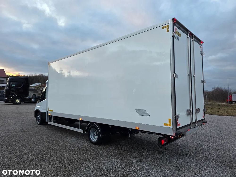 Iveco DAILY  50C18  12 PALET 6 METRÓW  KONTENER DMC 3.5T - 6