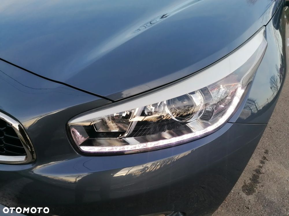 Kia Ceed 1.4 CVVT Dream Team Edition - 10