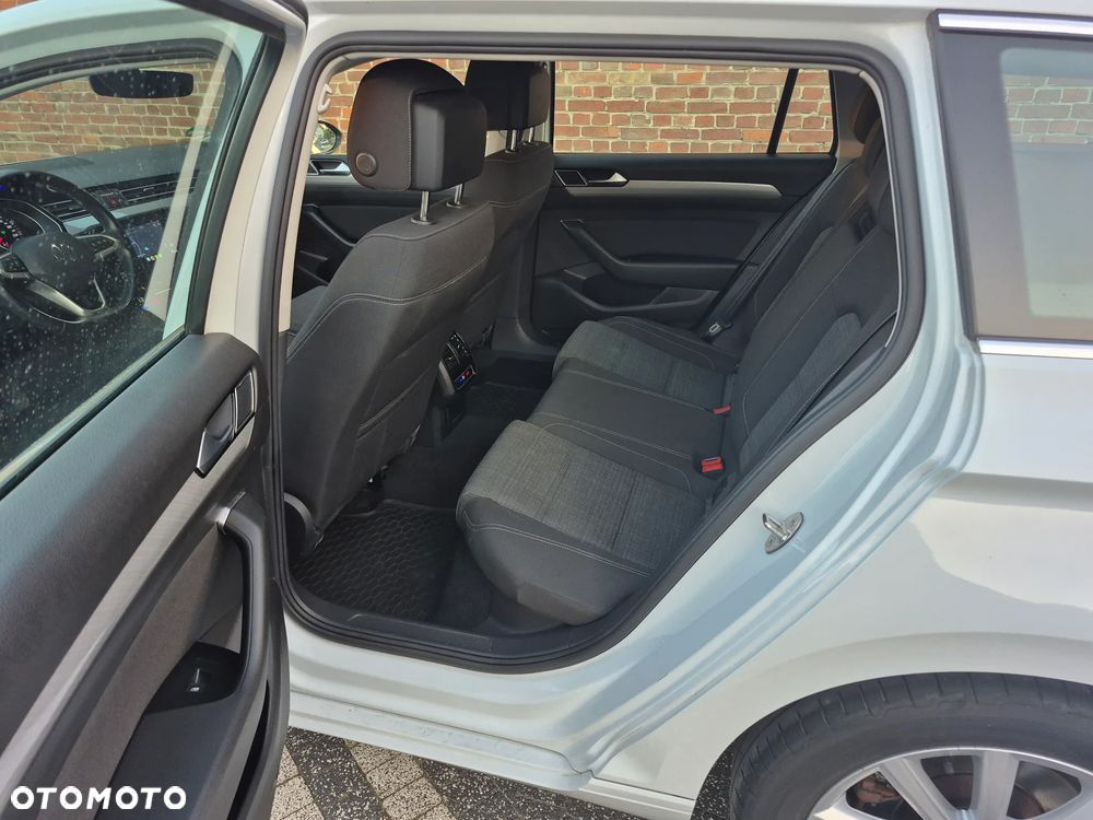 Volkswagen Passat 2.0 TDI SCR Comfortline DSG - 17