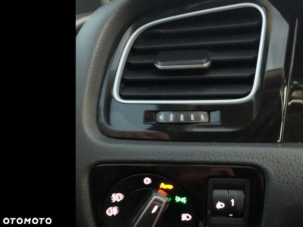Volkswagen Golf 1.6 TDI BlueMotion Trendline - 12