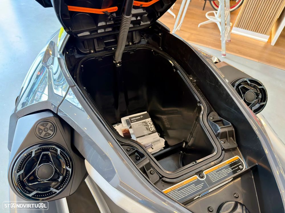 Sea-Doo RXT-X 325 RS - 41