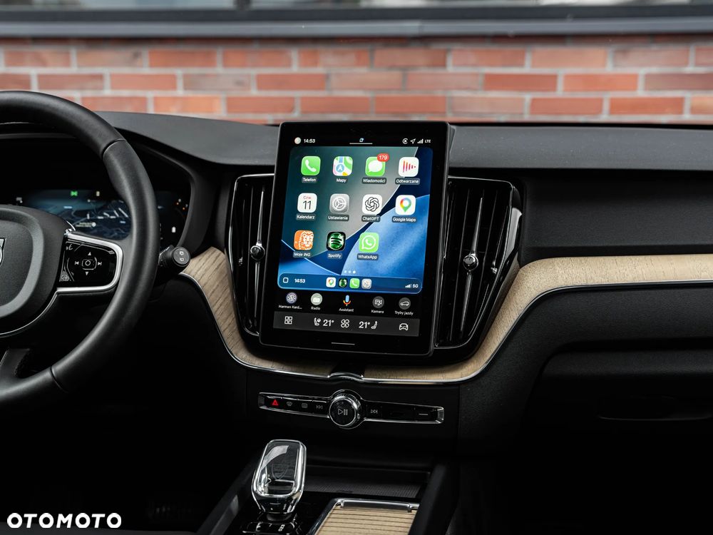 Volvo XC 60 B5 B AWD Plus Dark - 31