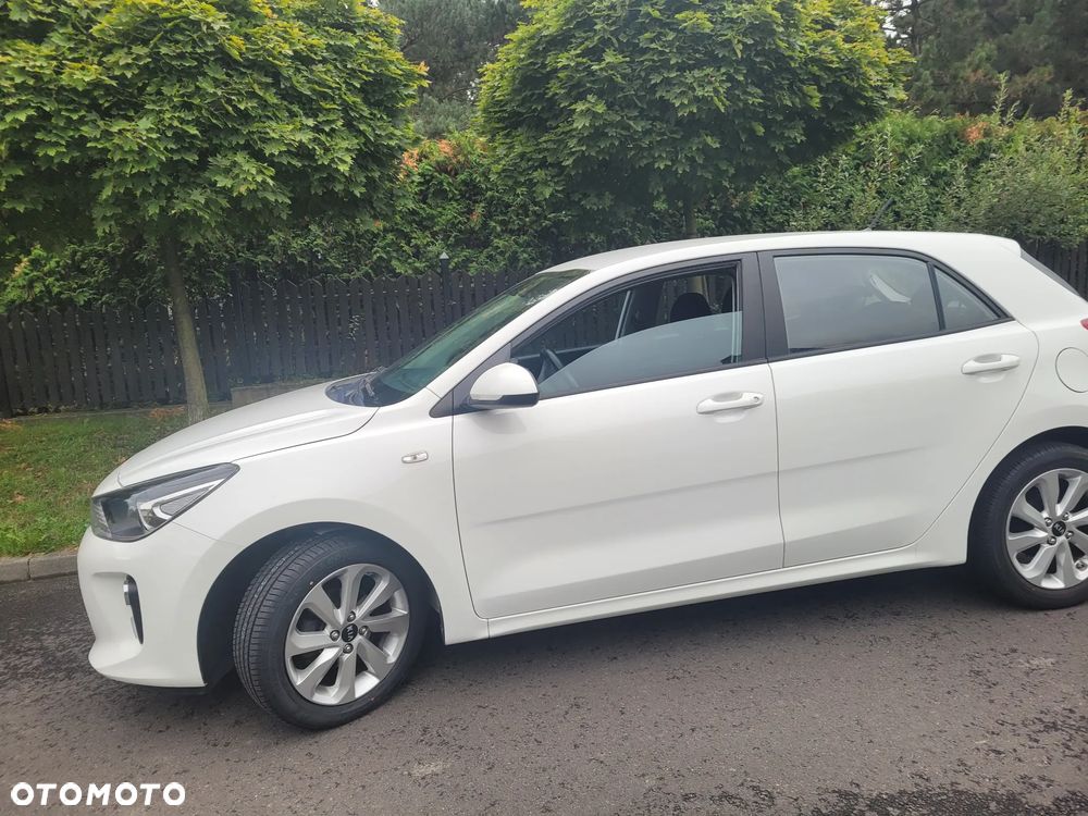 Kia Rio - 9