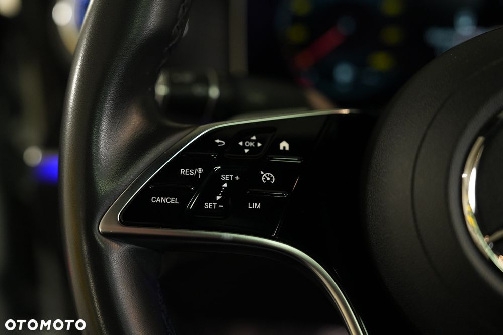 Mercedes-Benz Klasa E 200 9G-TRONIC - 13