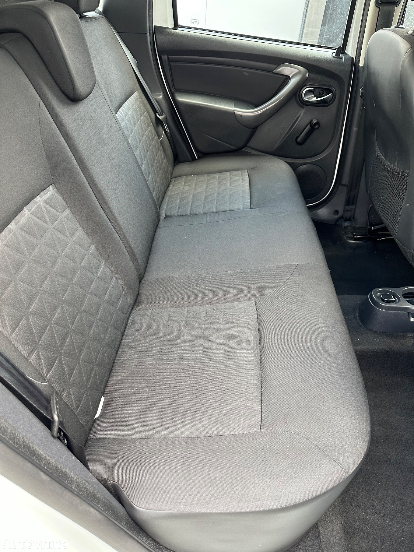 Dacia Duster 1.5 dCi 4x4 Laureate - 29