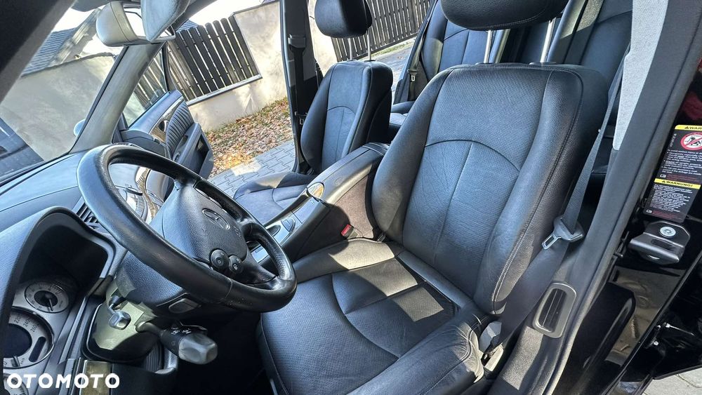 Mercedes-Benz Klasa E ver-350-t-avantgarde - 12