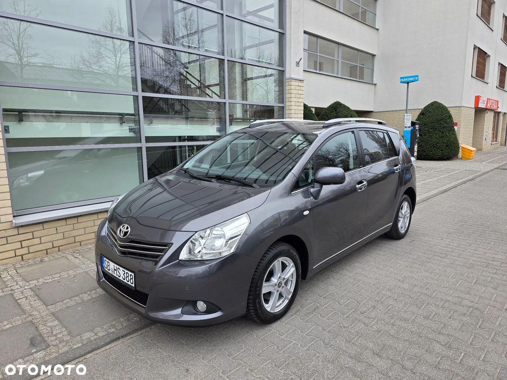 Toyota Verso - 3