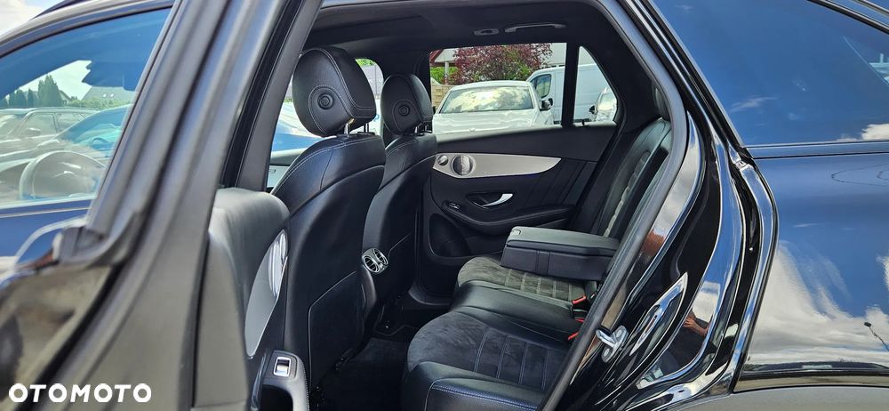 Mercedes-Benz GLC 220 d 4Matic 9G-TRONIC AMG Line - 20