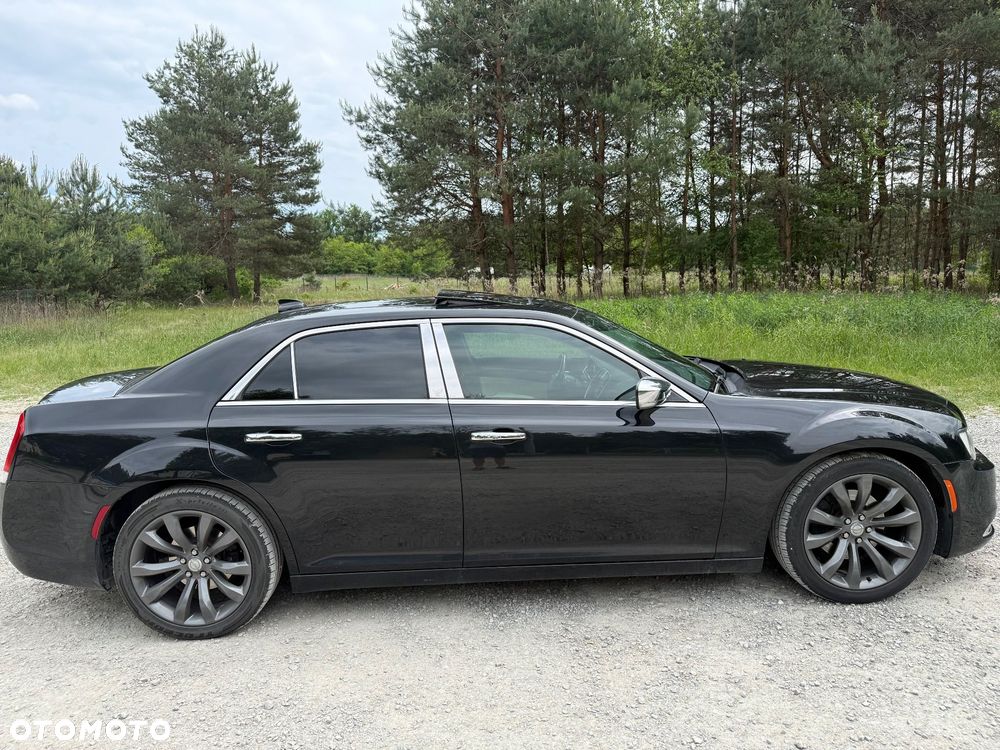 Chrysler 300C - 5